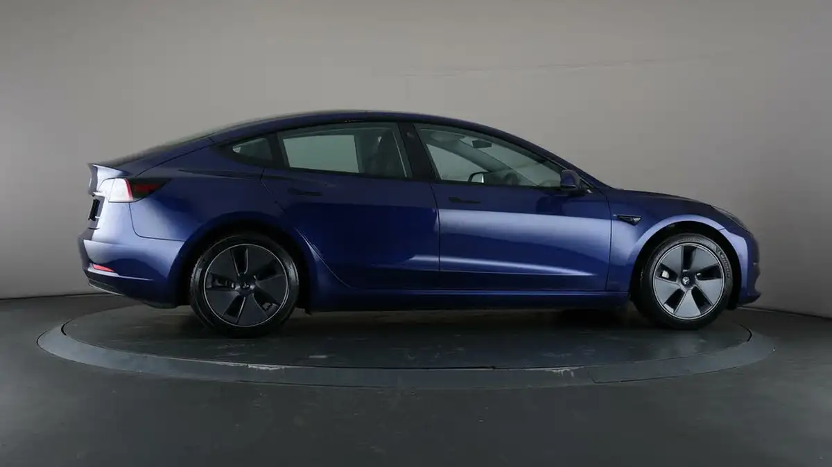 2021-tesla-model-3-e-long-range-awd-big-55