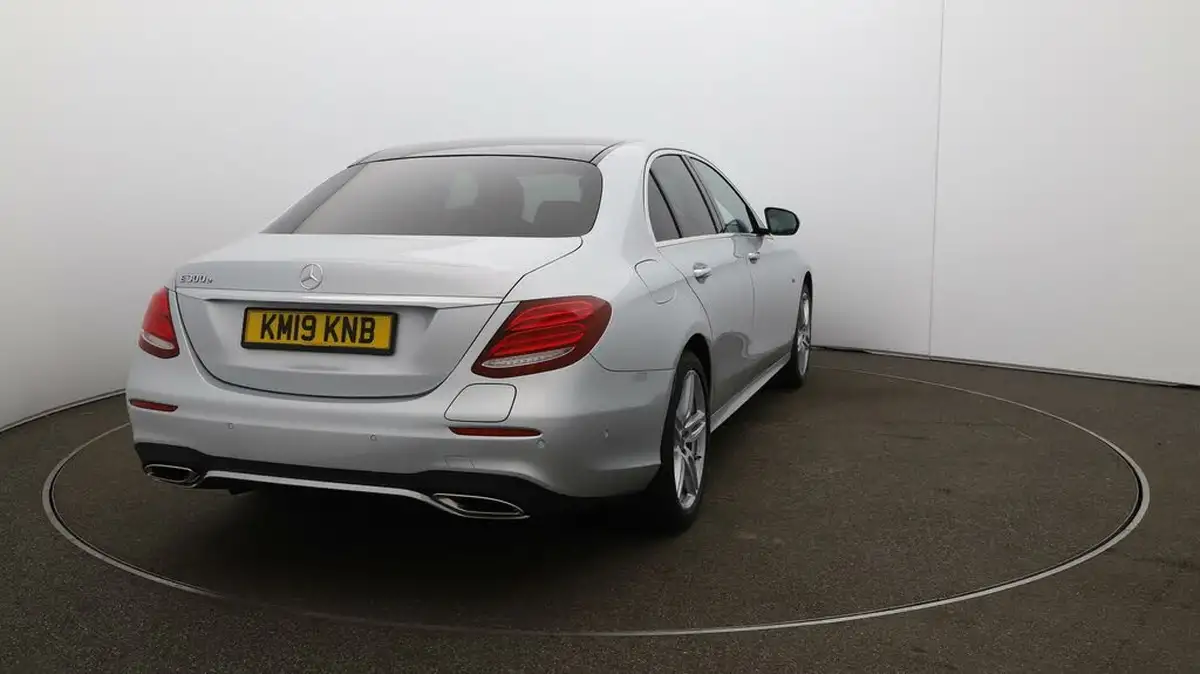 2019-mercedes-benz-e-class-20-e300e-amg-line-e300e-eq-power-premium-plus-big-51
