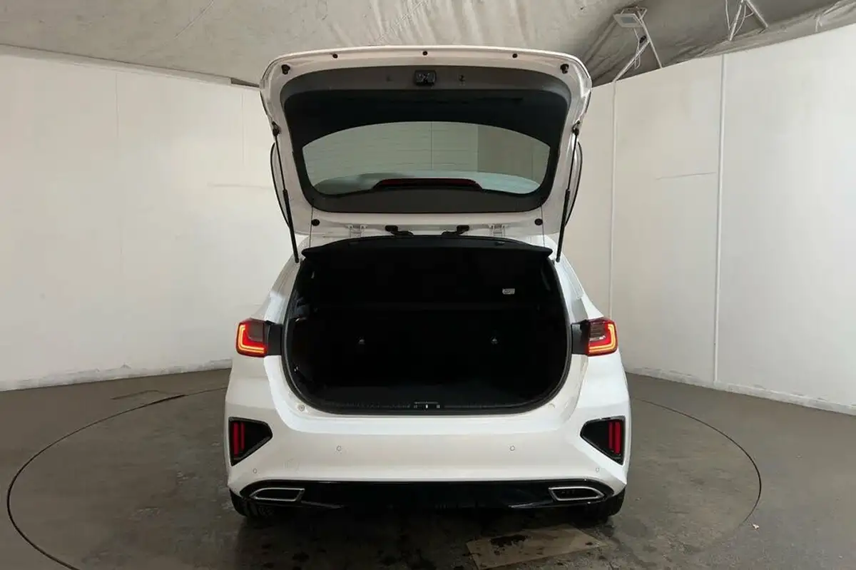 2021-kia-ceed-15-t-gdi-gt-line-big-36