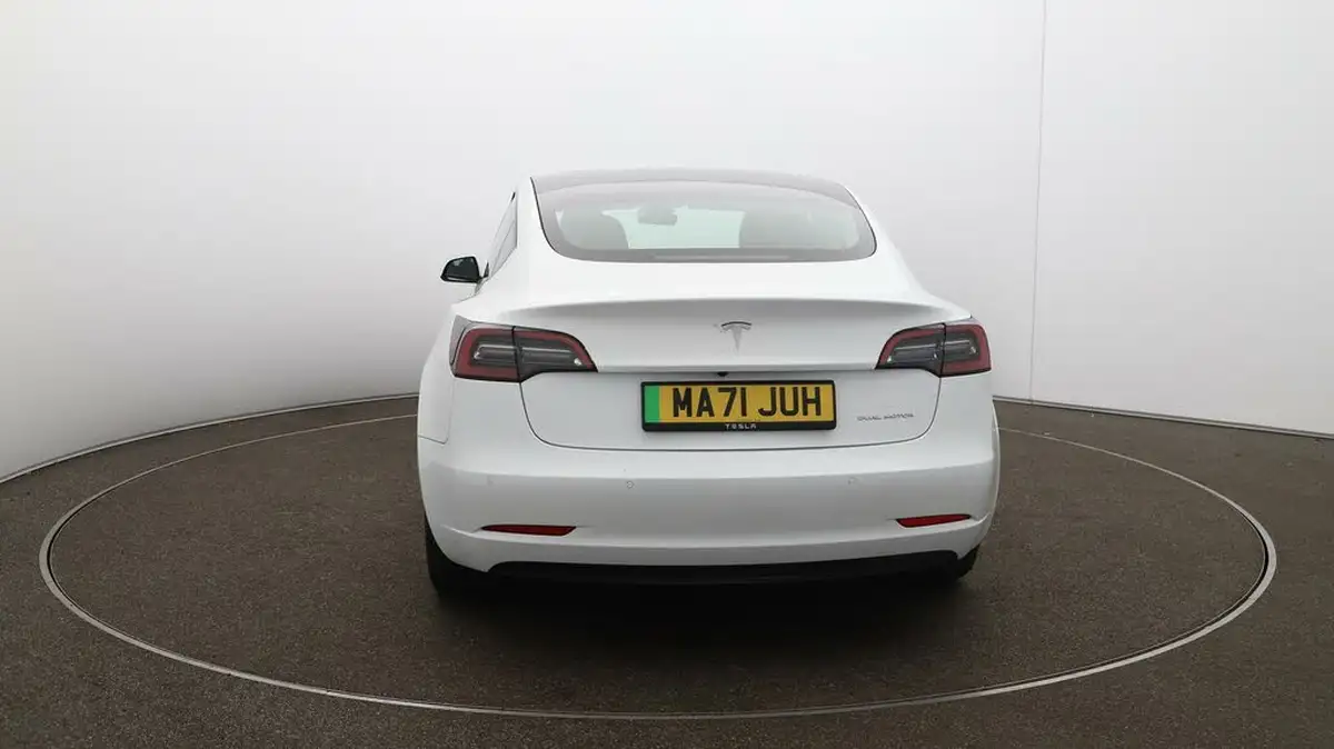 2021-tesla-model-3-e-long-range-awd-big-50