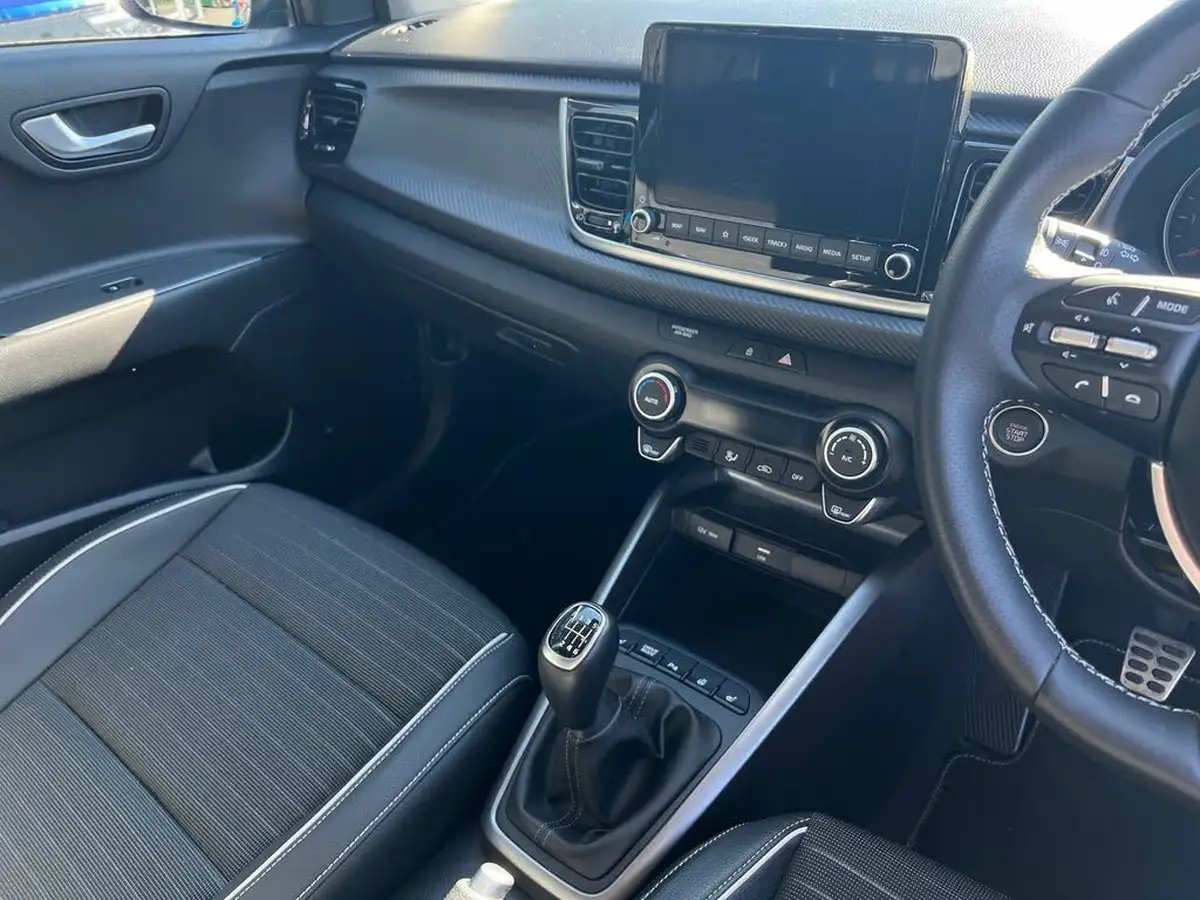 2021-kia-rio-10-t-gdi-gt-line-s-48v-big-16