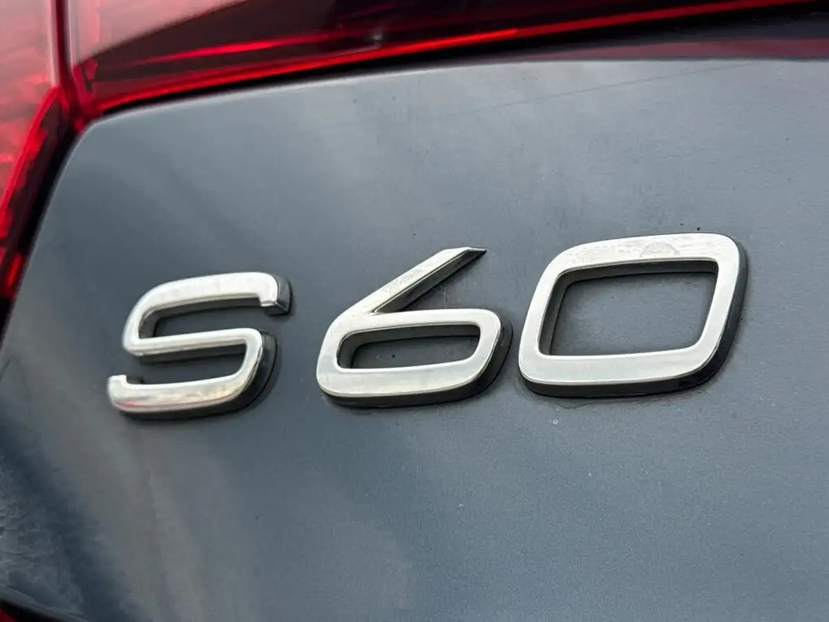 2019-volvo-s60-20-t5-r-design-plus-big-37
