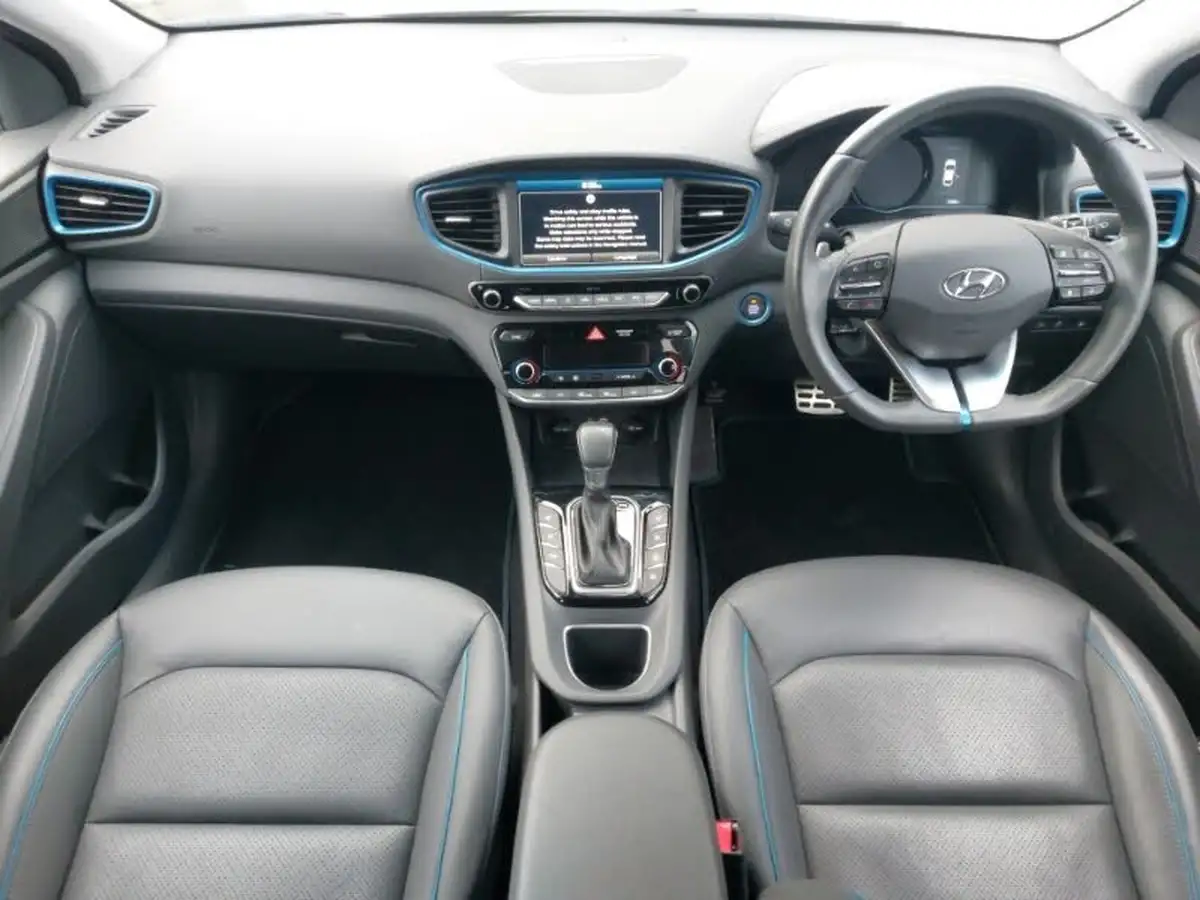 2018-hyundai-ioniq-16-gdi-premium-se-plug-in-hybrid-big-2