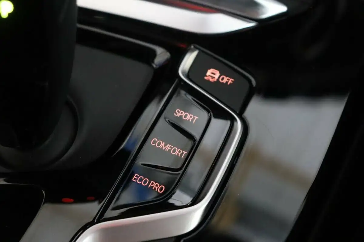 2019-bmw-x4-20td-xdrive20d-m-sport-big-34