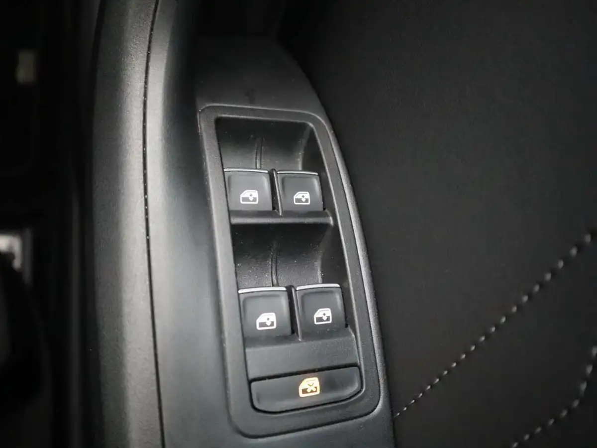 2024-seat-ateca-15-ecotsi-xperience-big-28