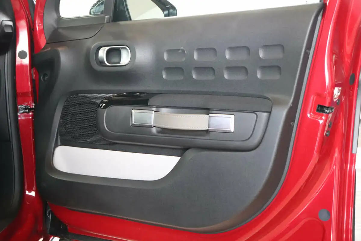 2018-citroen-c3-12-puretech-flair-82ps-big-51