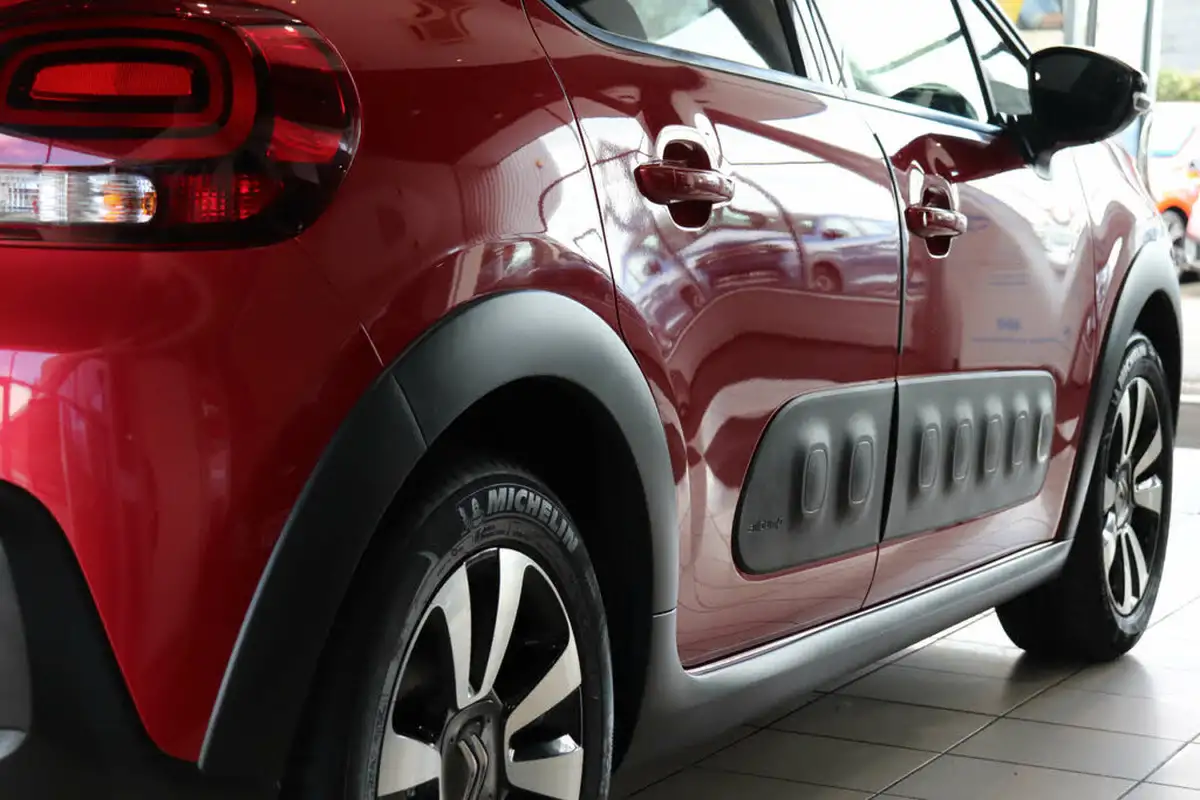 2018-citroen-c3-12-puretech-flair-82ps-big-73