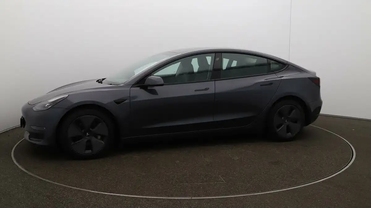 2021-tesla-model-3-e-long-range-4x4-big-57