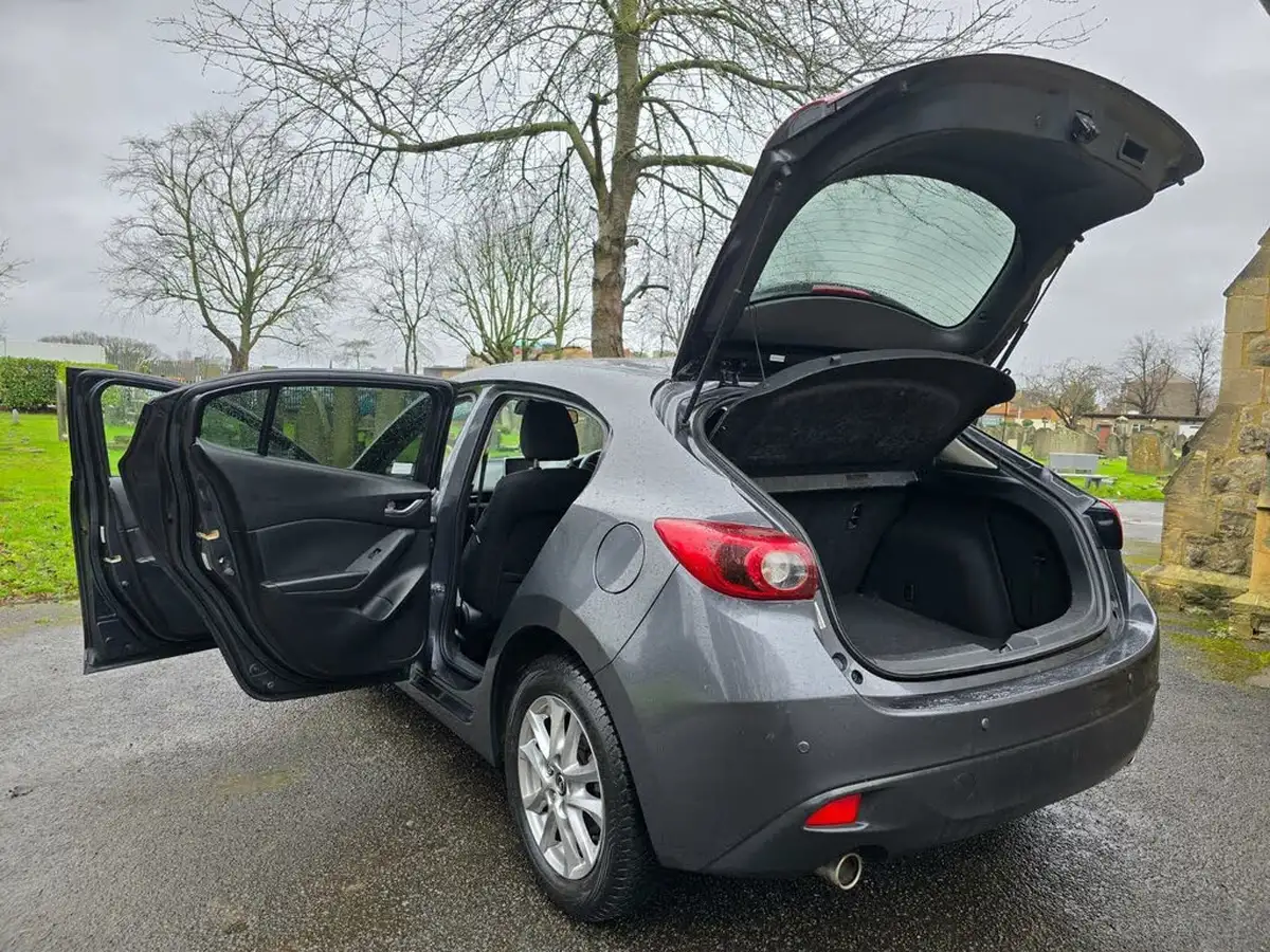 2016-mazda-mazda3-20-se-l-nav-skyactiv-g-hatchback-5d-auto-big-12