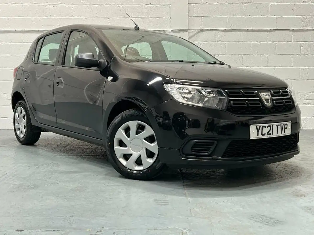 2020-dacia-sandero-10-sce-essential-big-0