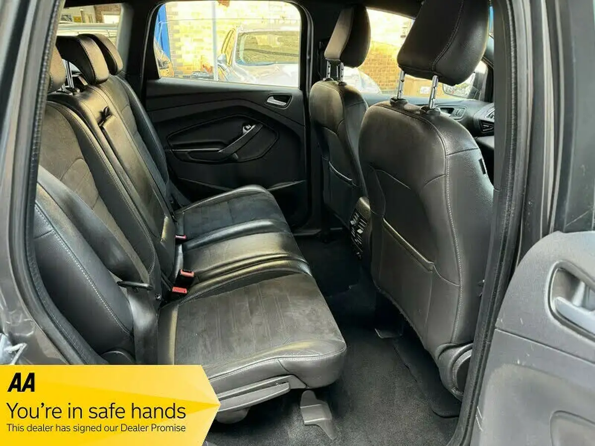 2017-ford-kuga-15tdci-st-line-powershift-big-13