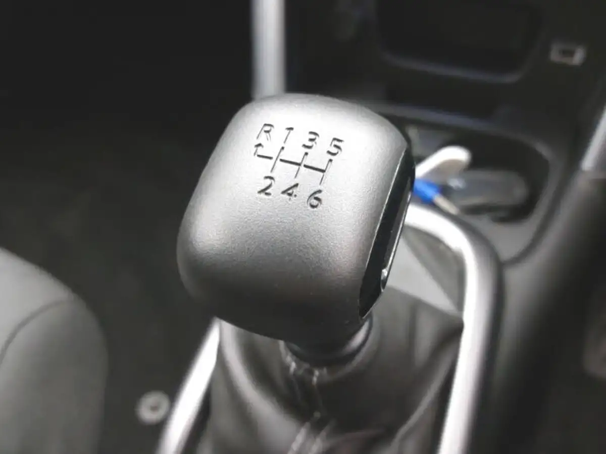 2020-citroen-c3-aircross-12-puretech-flair-110ps-ss-big-14
