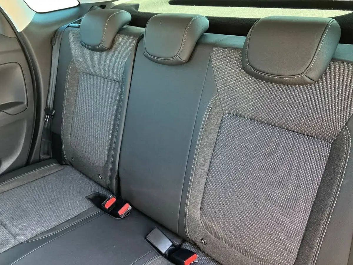 2022-vauxhall-crossland-12-elite-edition-130ps-auto-big-18