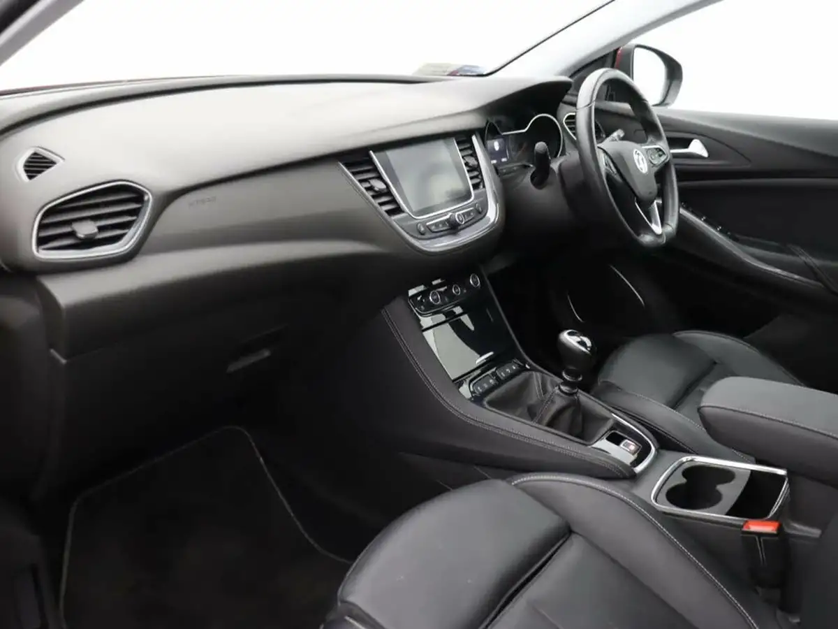 2021-vauxhall-grandland-x-15td-elite-nav-big-7