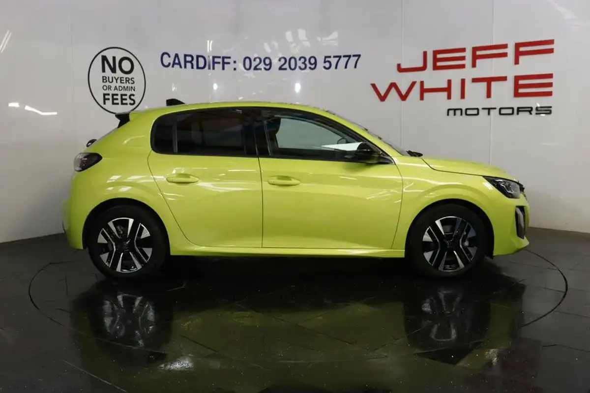2024-peugeot-208-12-puretech-allure-big-5