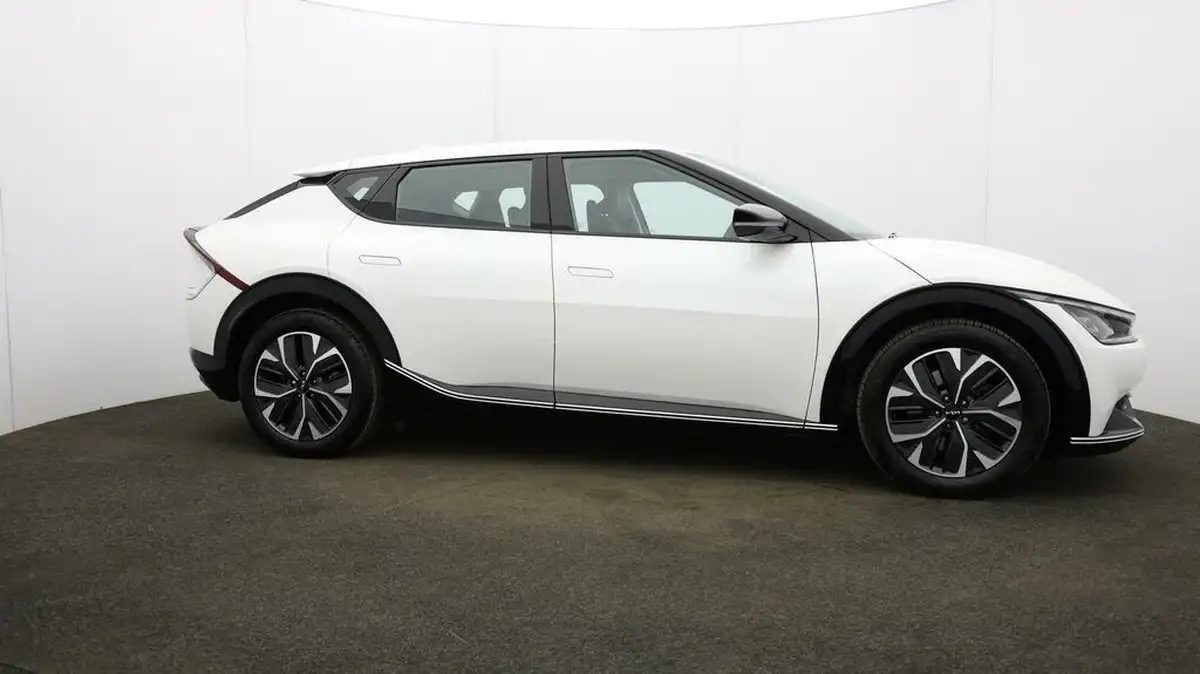 2022-kia-ev6-e-air-big-42