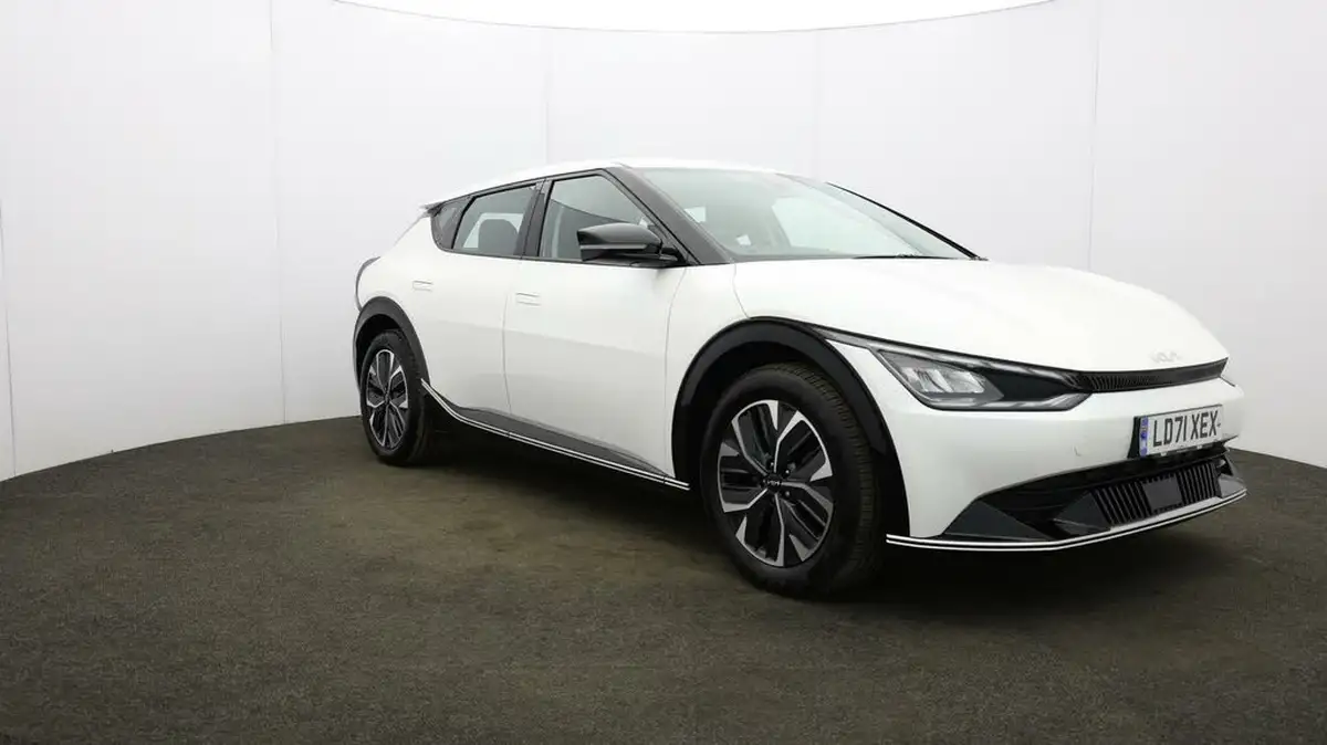 2022-kia-ev6-e-air-big-38