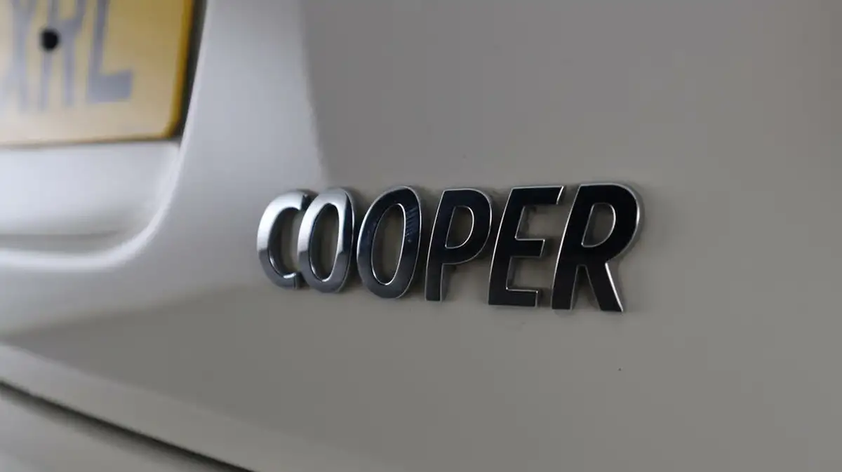 2020-mini-cooper-15-cooper-classic-convertible-2d-big-19