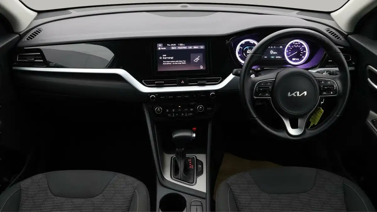 2022-kia-niro-16-gdi-2-139bhp-156kwh-big-12