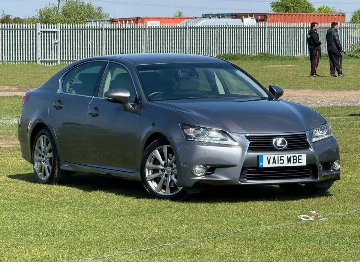 2015-lexus-gs-300h-25-luxury-big-0