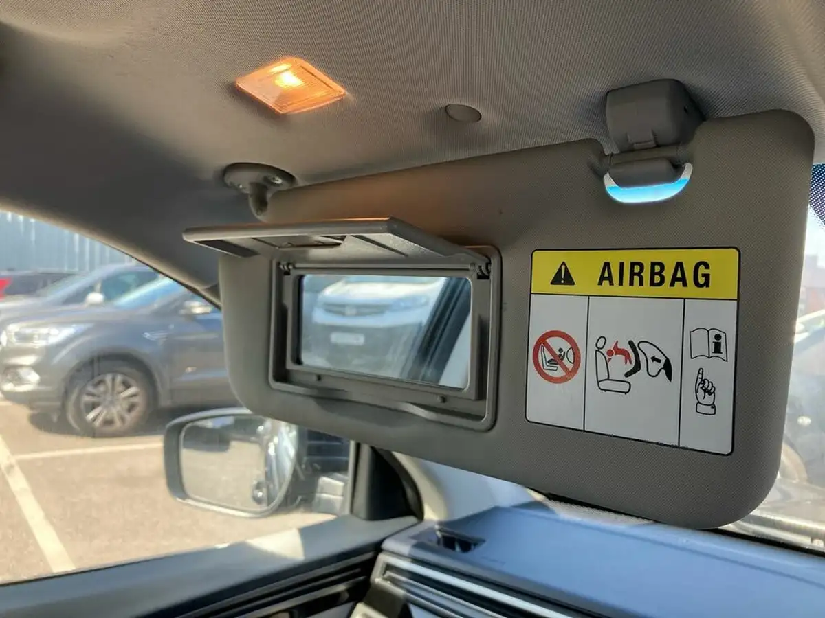 2020-kgm-ssangyong-korando-16td-pioneer-big-29