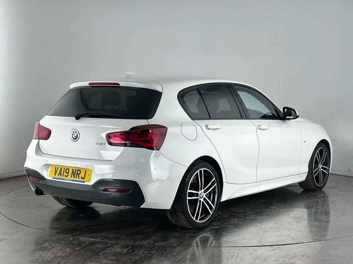 2019-bmw-1-series-15-118i-m-sport-shadow-edition-5d-big-5