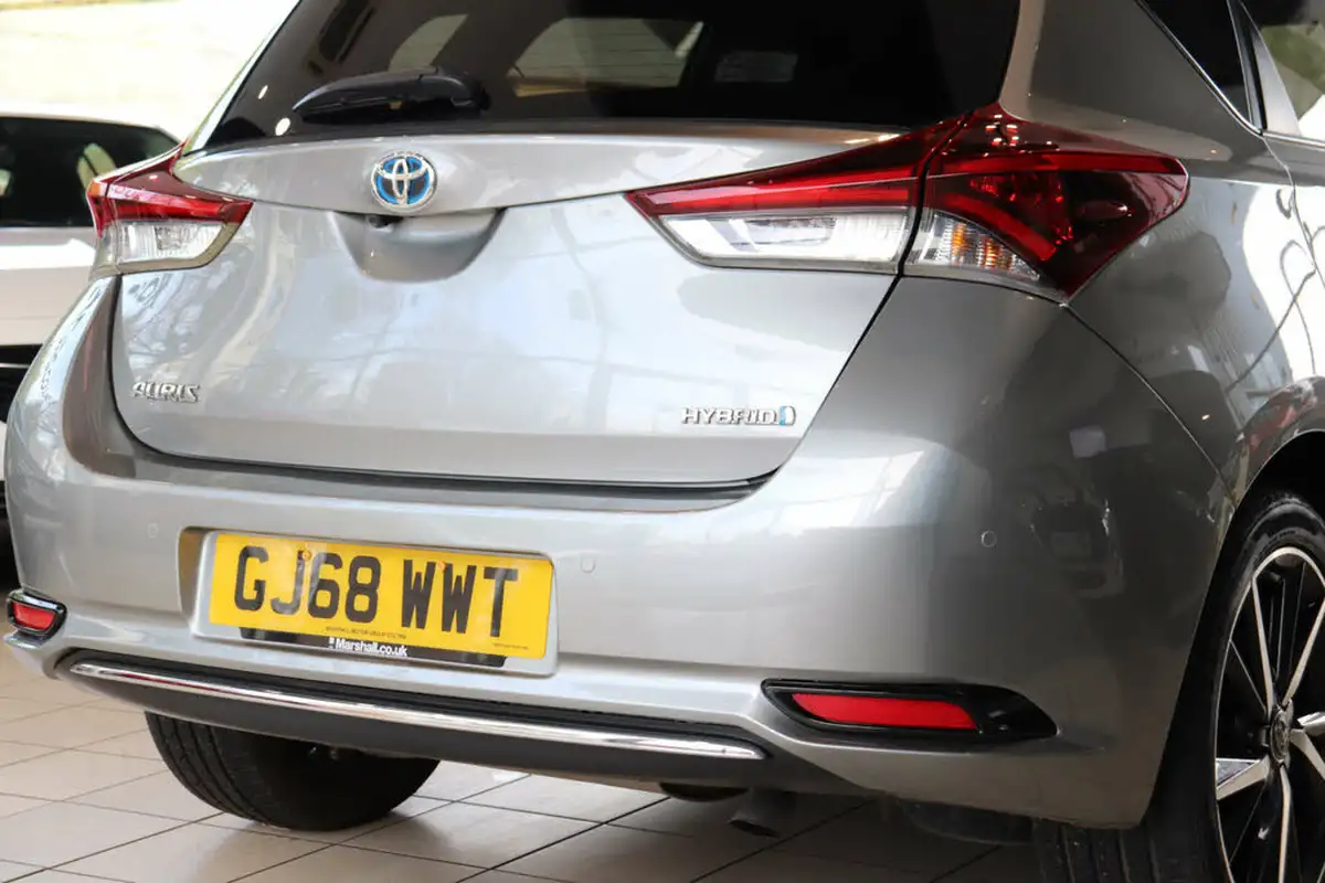 2018-toyota-auris-18-vvt-i-hsd-design-hatchback-big-72