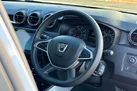 2022-dacia-duster-13-tce-prestige-150bhp-edc-small-30