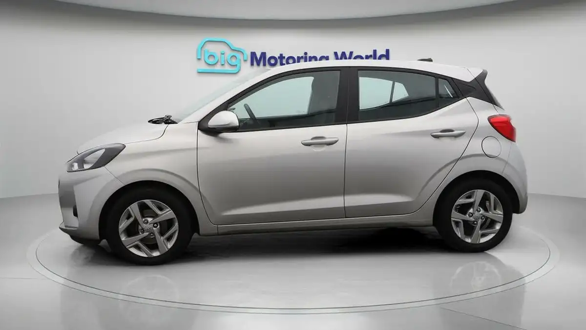 2021-hyundai-i10-10-se-connect-big-4