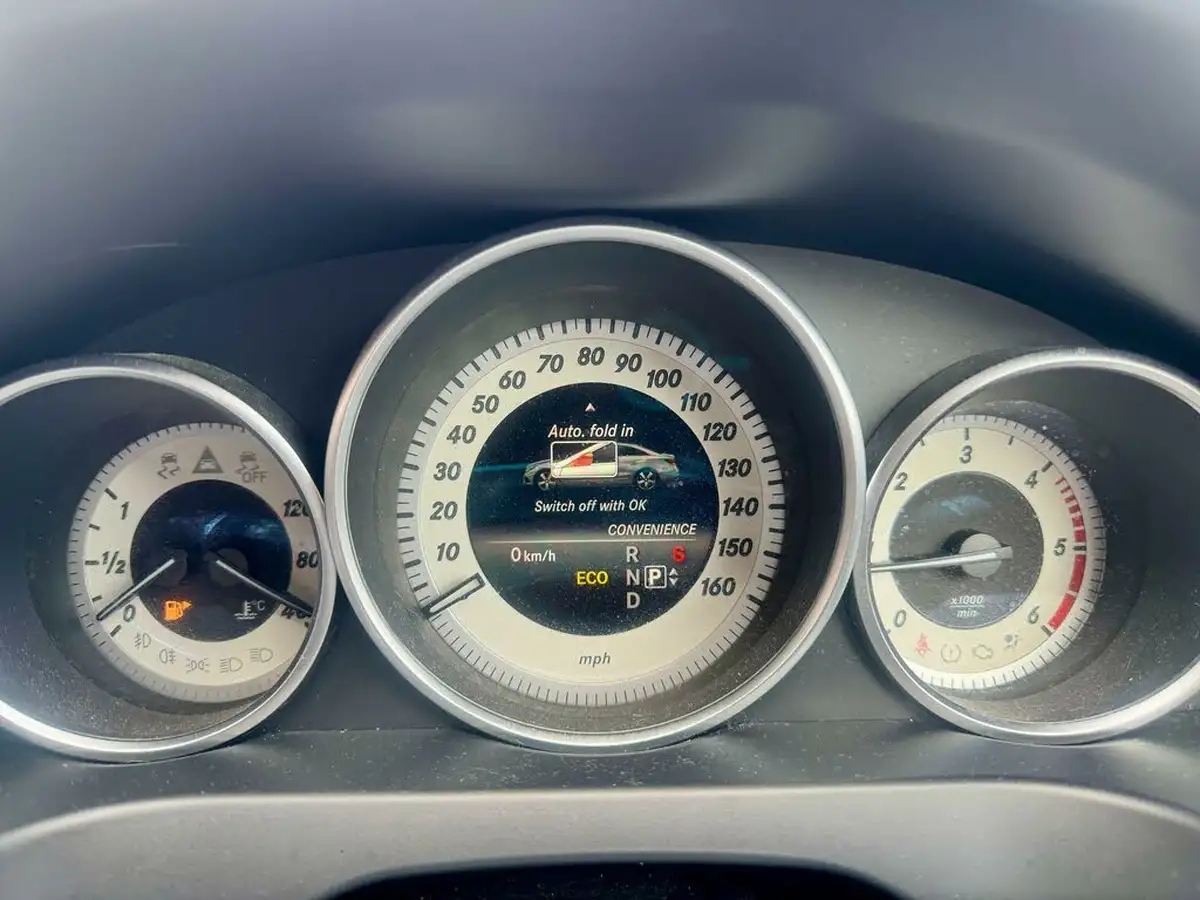 2014-mercedes-benz-e-class-21td-e250-cdi-amg-sport-21cdi-coupe-2d-big-73