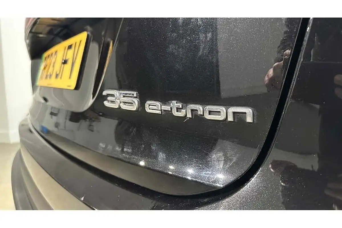 2023-audi-q4-e-tron-35e-sport-station-wagon-big-16