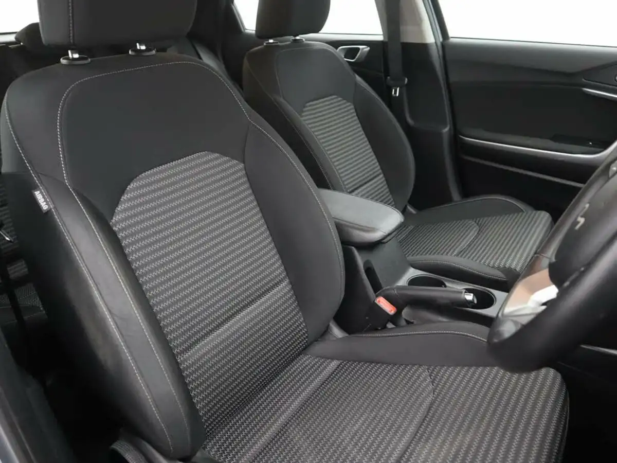 2022-kia-xceed-10-t-gdi-2-big-7