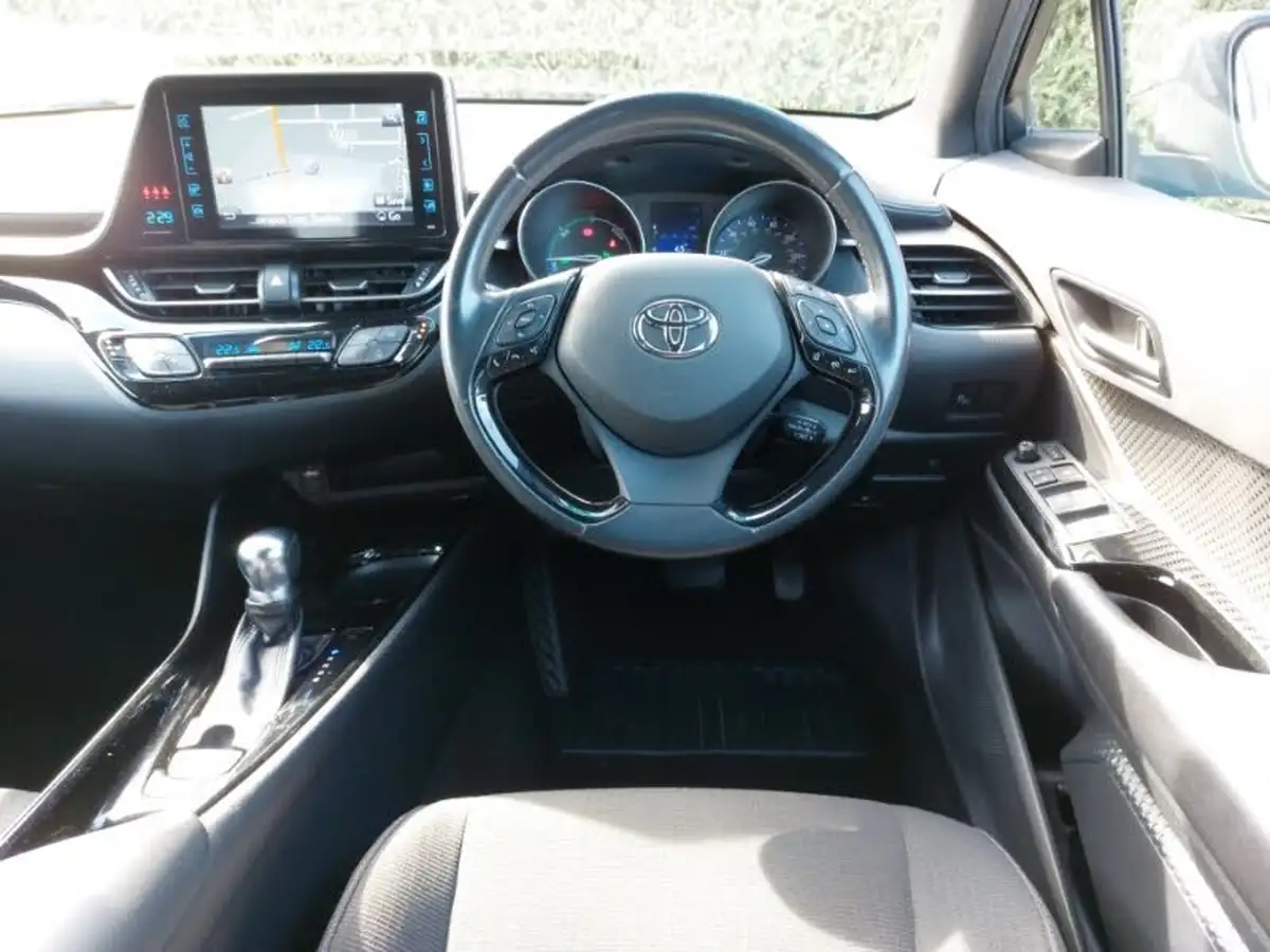 2018-toyota-c-hr-18-vvt-i-dynamic-big-6