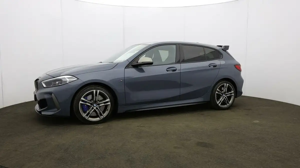 2022-bmw-1-series-20-m135i-xdrive-big-26