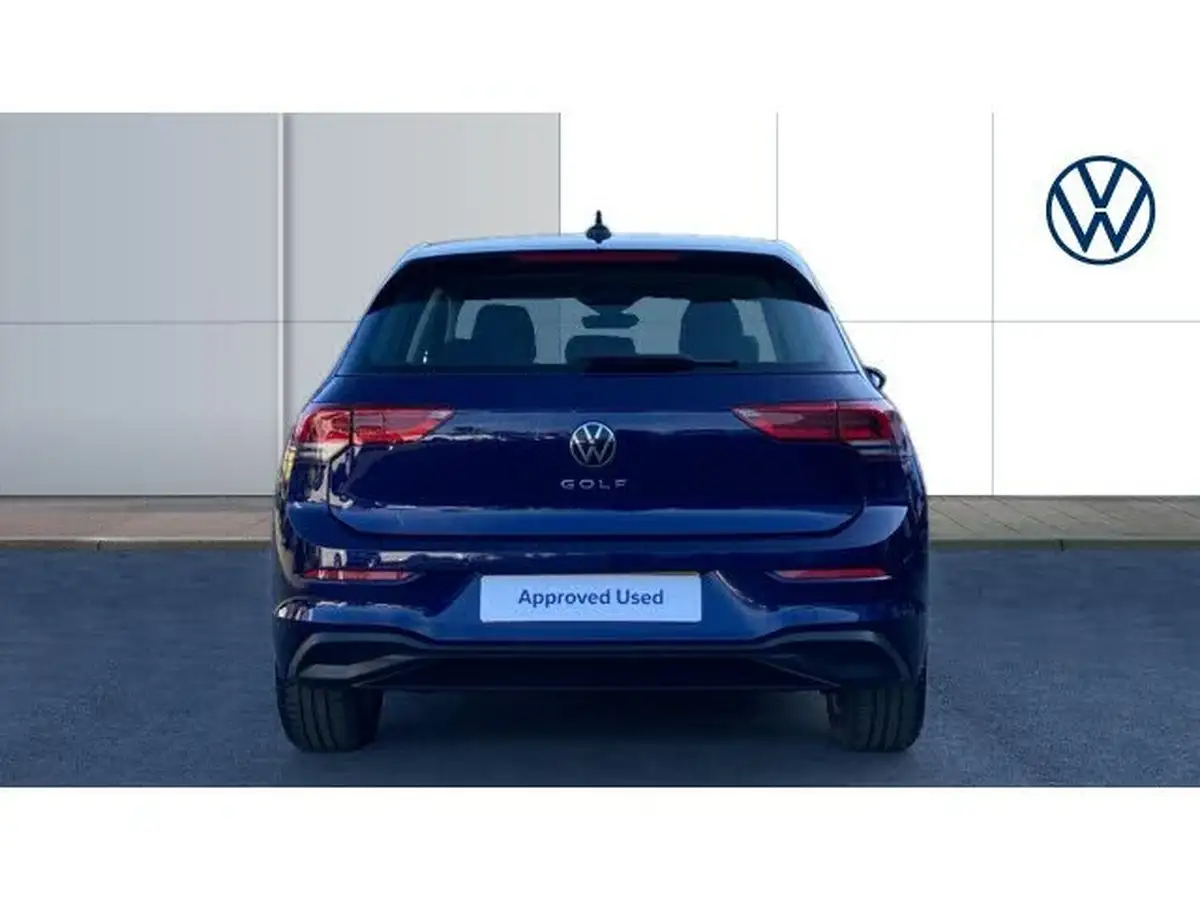 2023-volkswagen-golf-15-tsi-life-130ps-hatchback-big-7