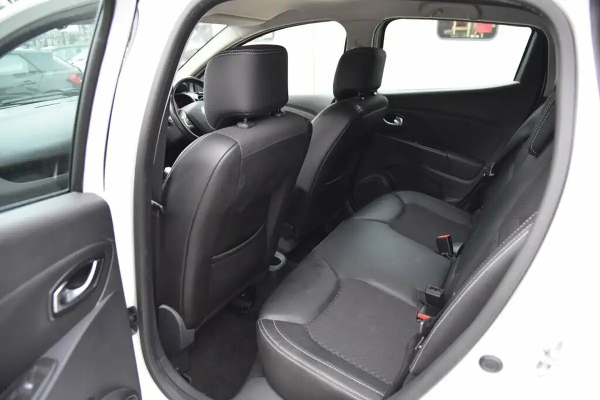 2017-renault-clio-09-tce-dynamique-s-nav-big-25