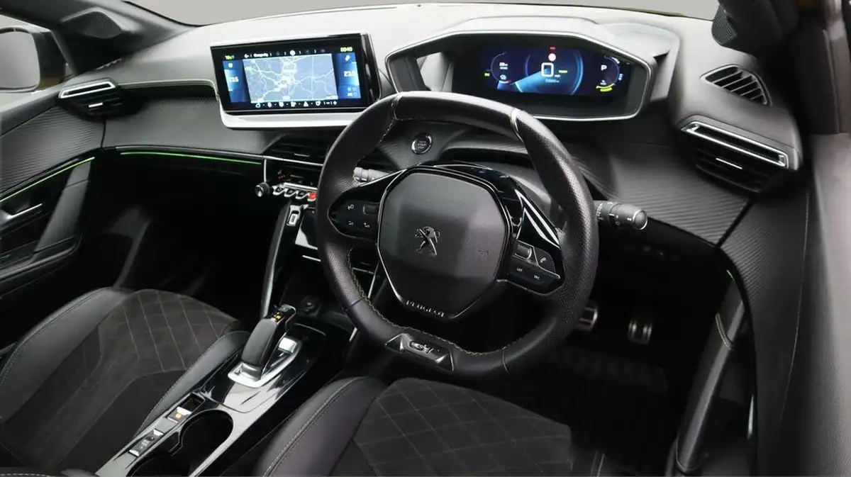 2022-peugeot-208-e-gt-premium-big-9