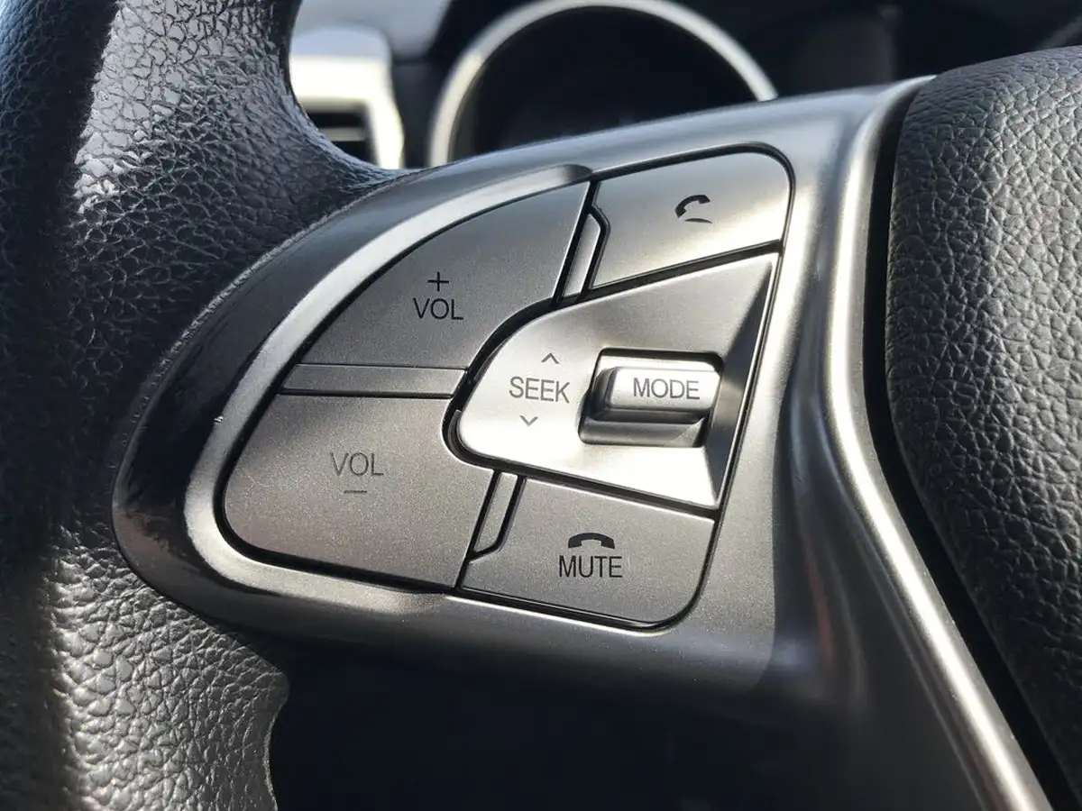 2017-kgm-ssangyong-tivoli-16-se-big-18