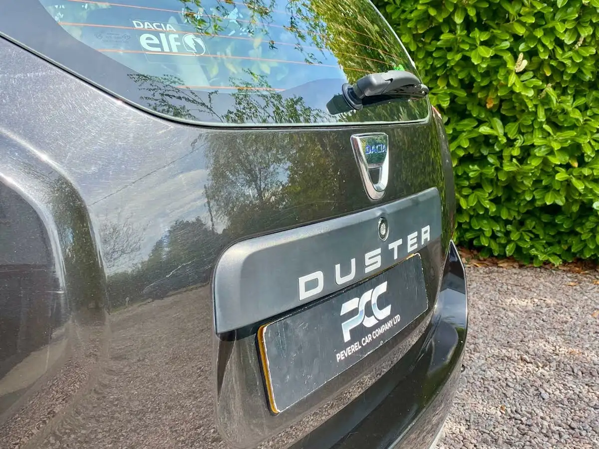 2015-dacia-duster-15dci-laureate-110bhp-station-wagon-5d-big-33