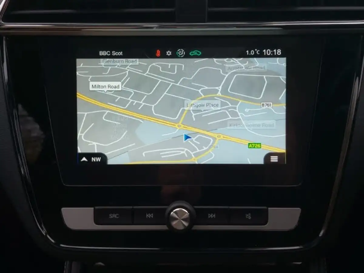 2019-mg-zs-suv-e-exclusive-ev-big-15