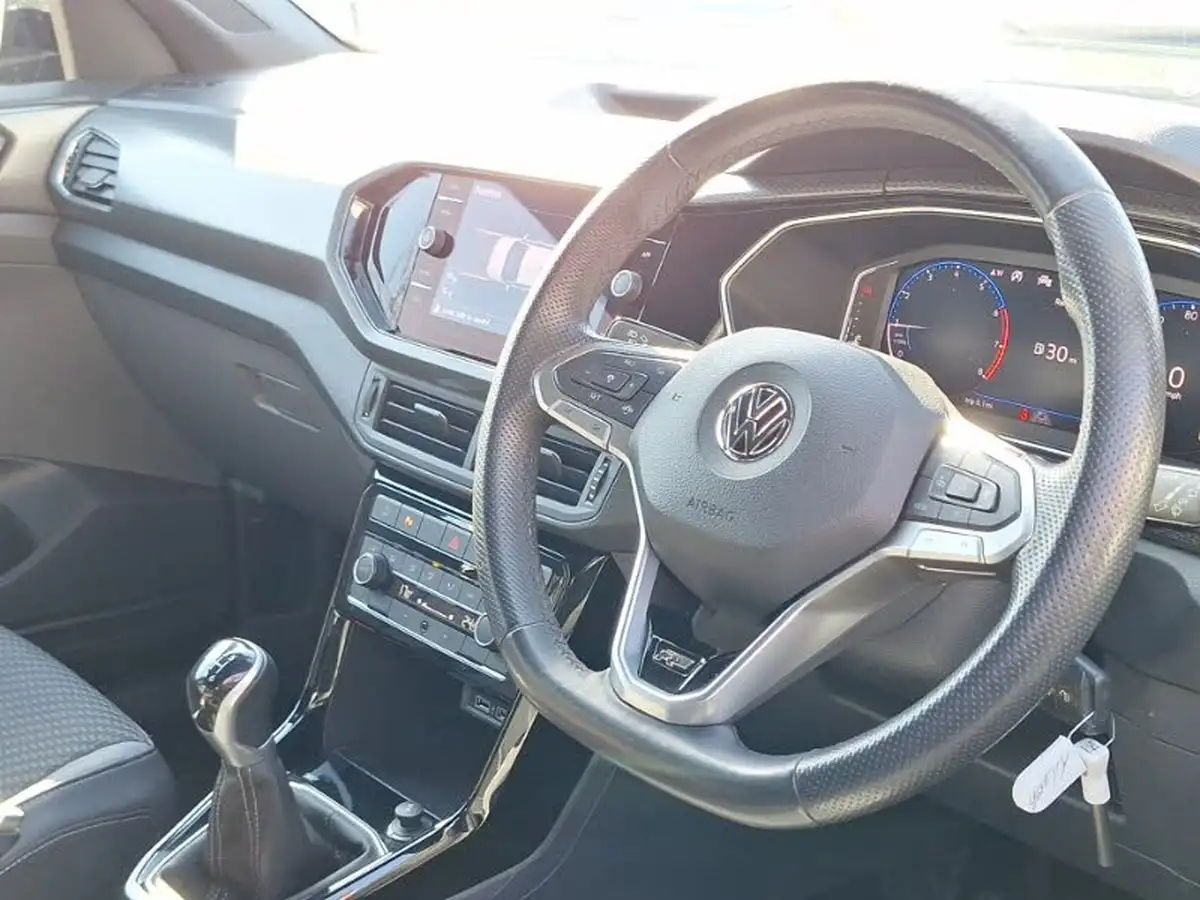 2020-volkswagen-t-cross-10-tsi-r-line-115ps-big-12