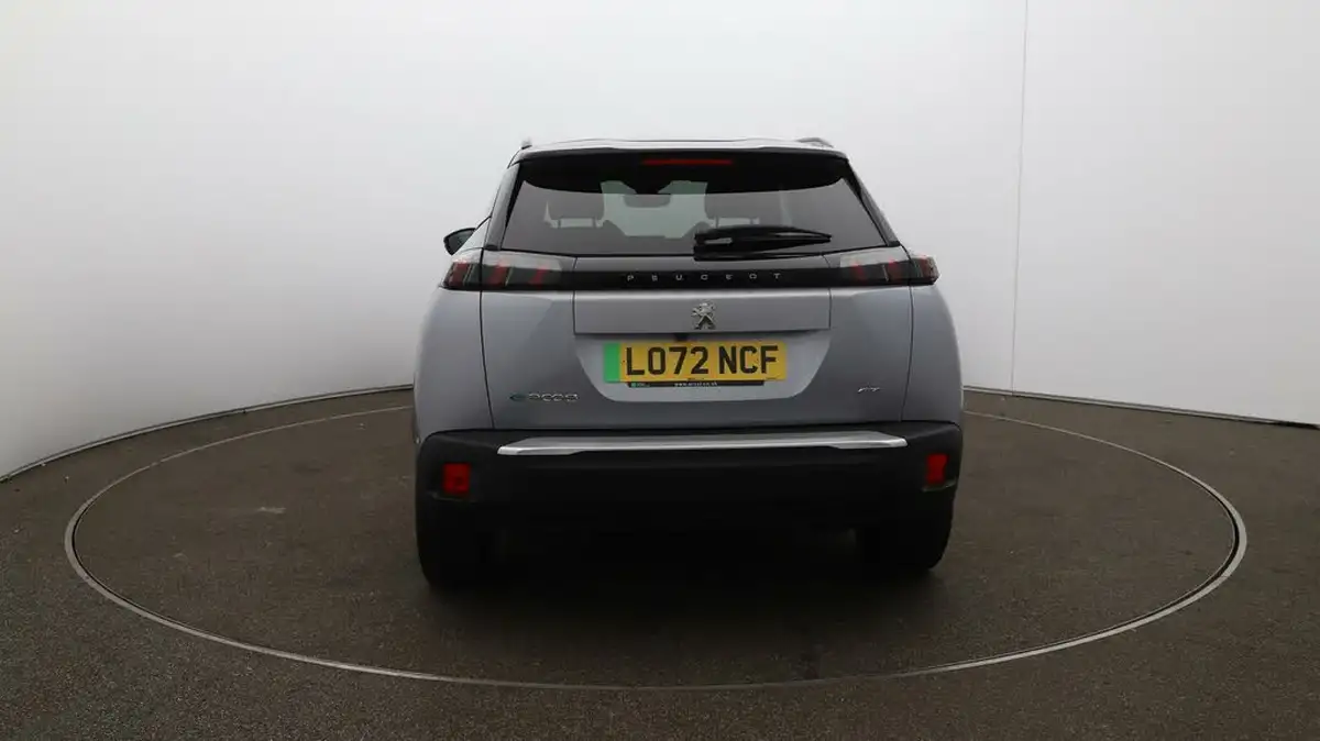 2023-peugeot-2008-suv-e-gt-136bhp-50kwh-station-wagon-big-52
