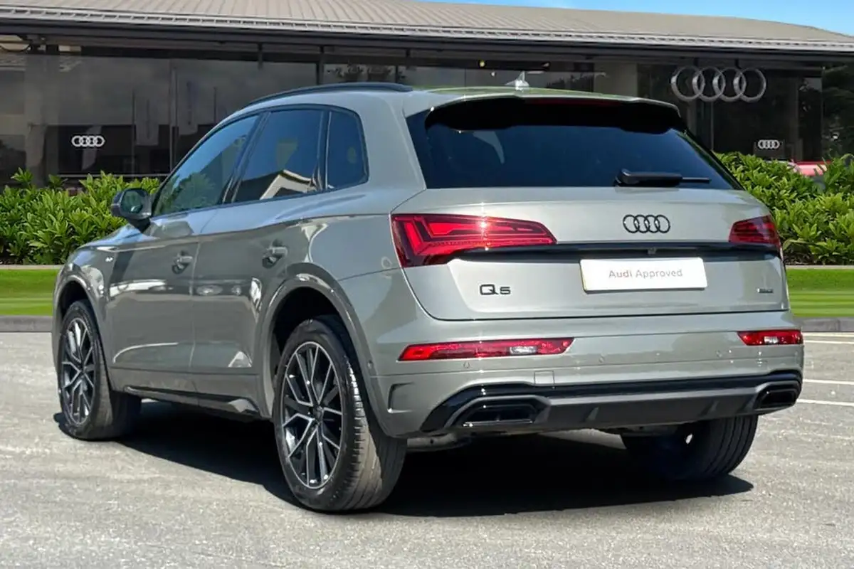 2024-audi-q5-20-45-tfsi-black-edition-station-wagon-big-1