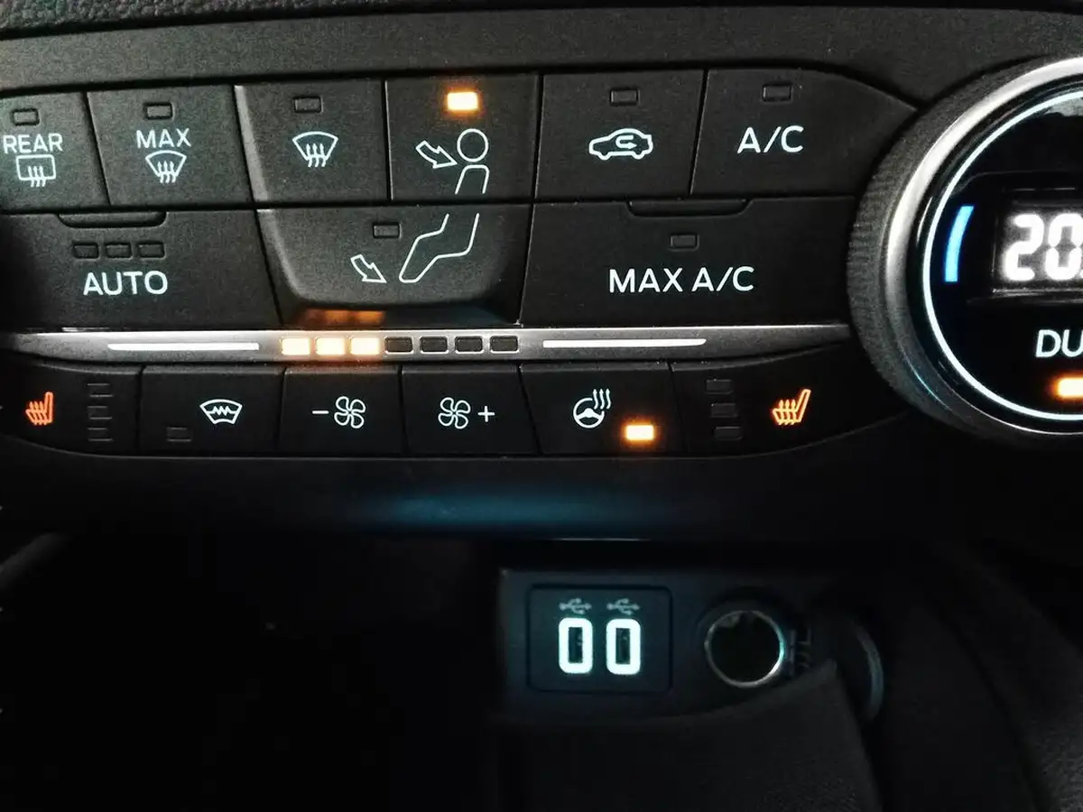 2021-ford-kuga-15-st-line-x-edition-big-25