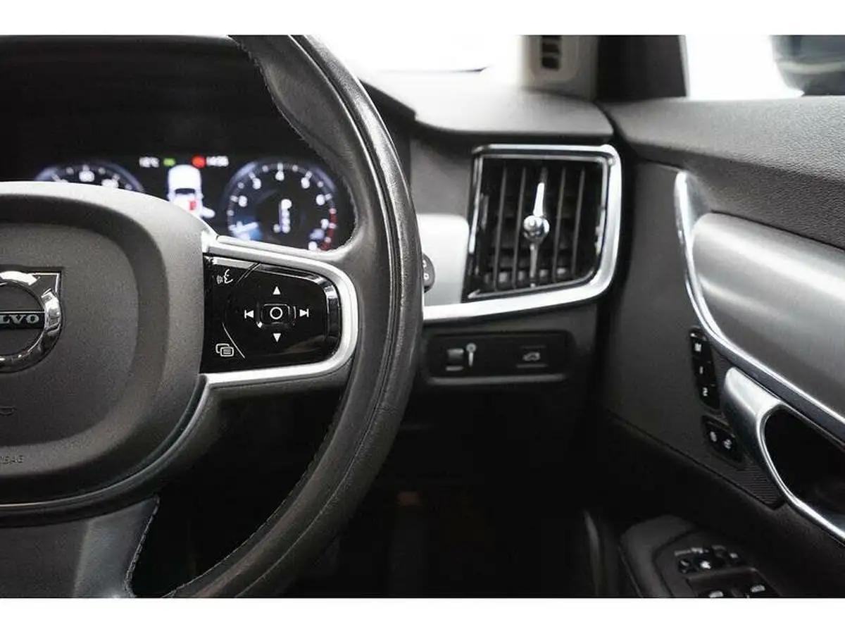 2019-volvo-v90-20-t4-momentum-plus-big-25