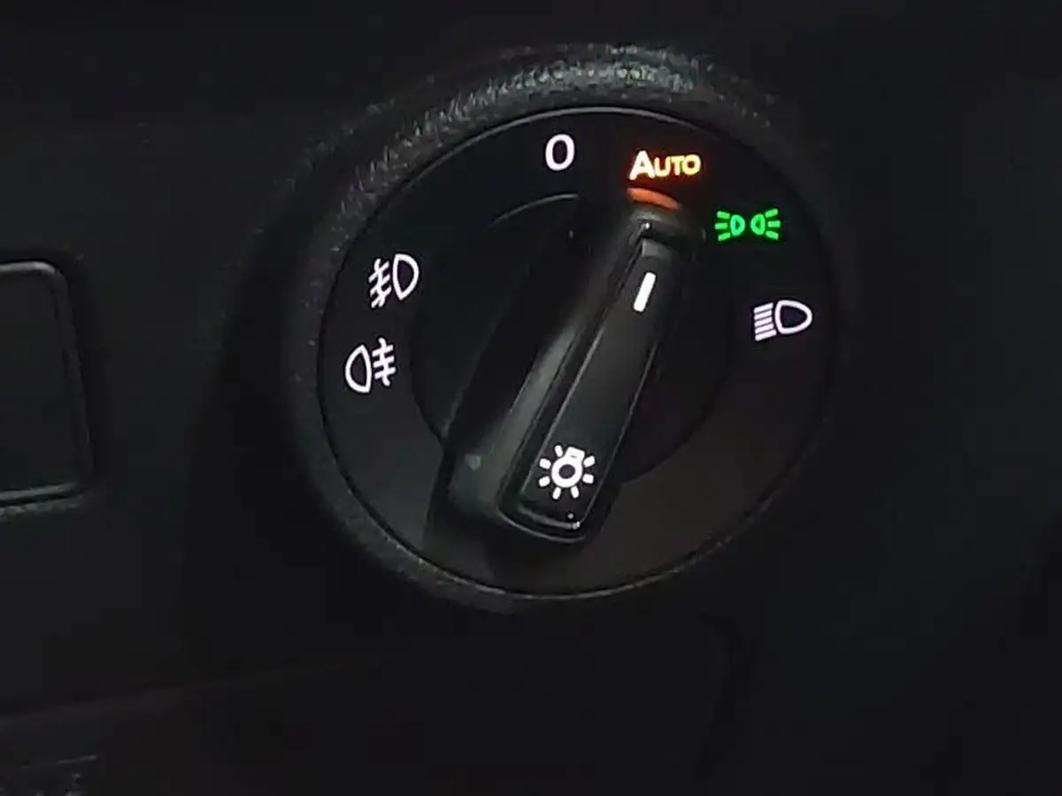 2024-seat-ateca-15-ecotsi-xperience-dsg-big-18