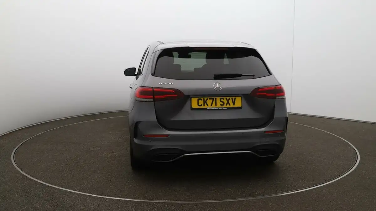 2021-mercedes-benz-b-class-13-b200-amg-line-premium-edition-big-51