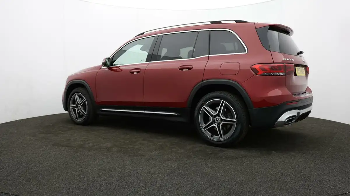 2021-mercedes-benz-glb-class-13-glb200-amg-line-8g-tronic-big-66