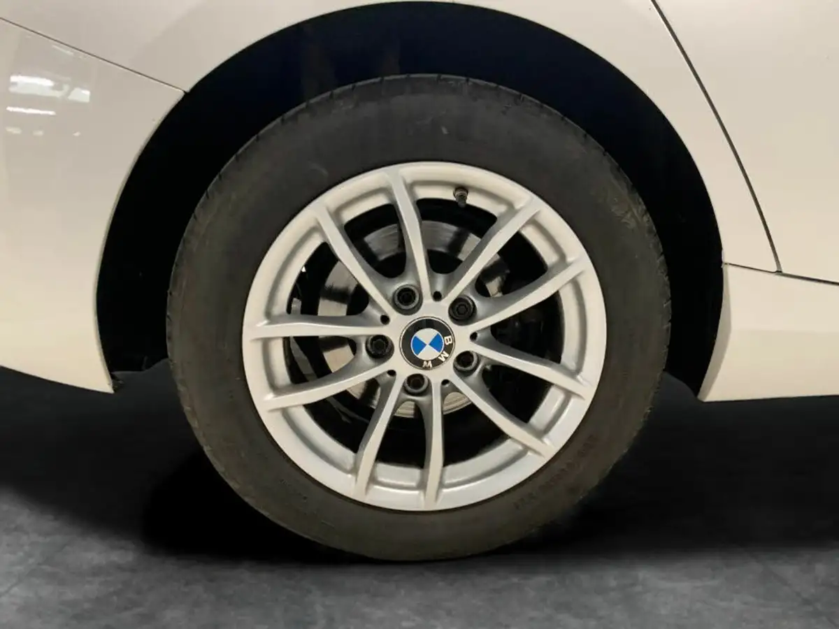 2019-bmw-1-series-15-118i-se-business-ss-5d-auto-big-25