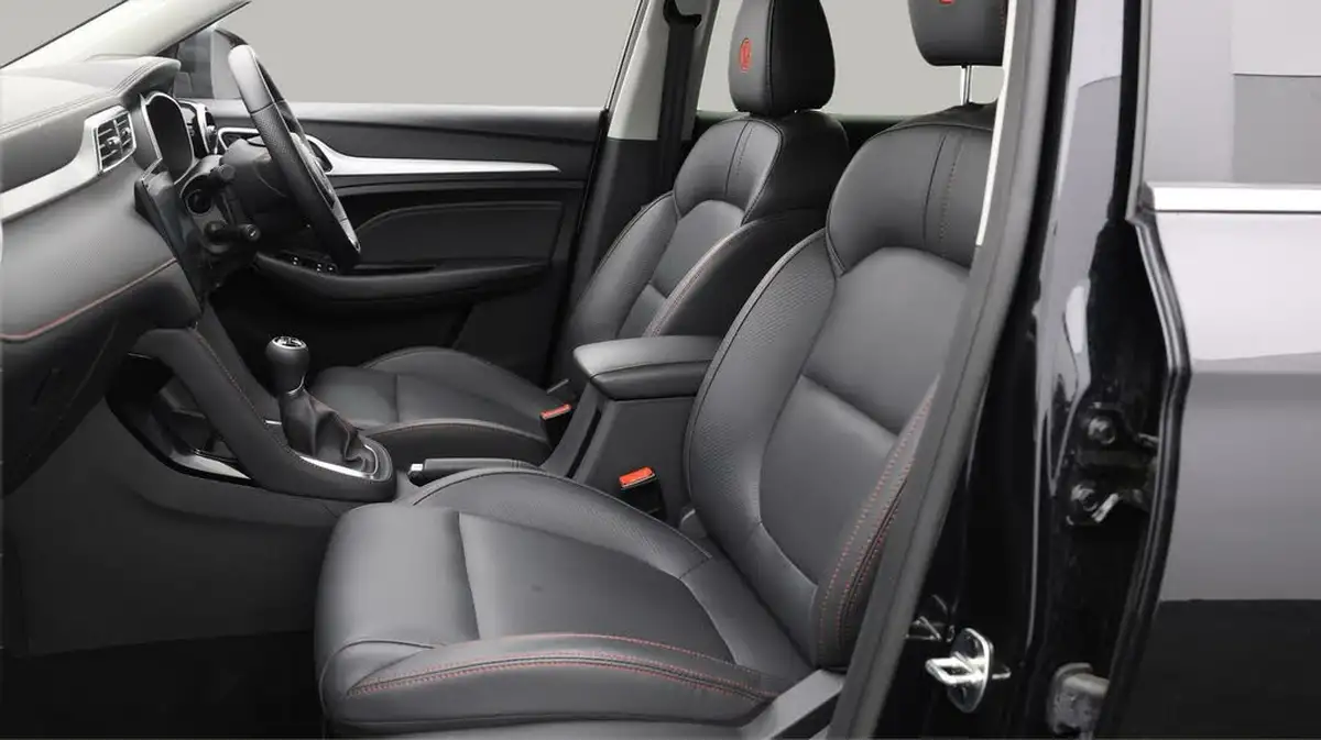 2024-mg-zs-suv-15-vti-tech-exclusive-big-13